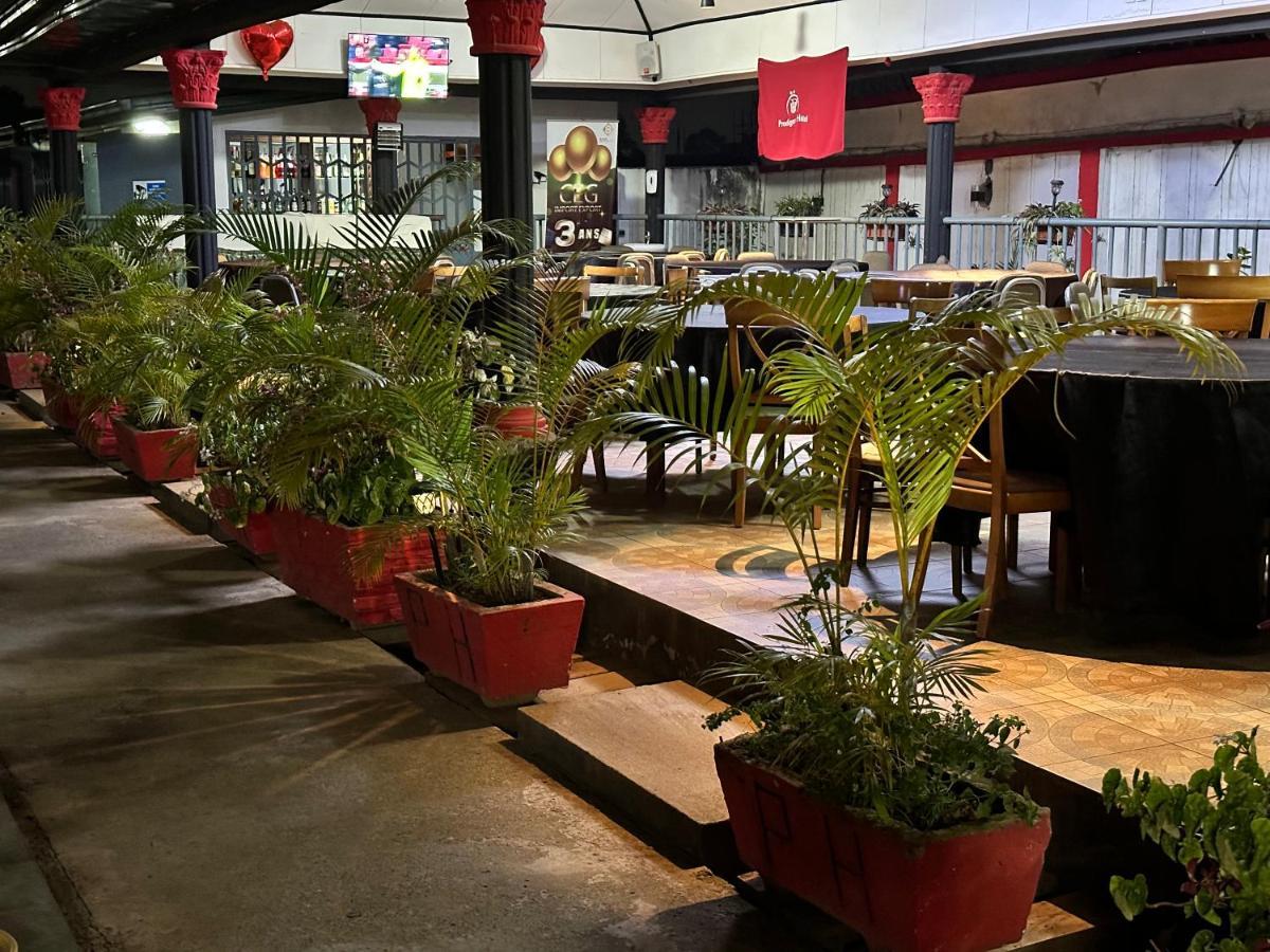 Prodiges Hotel Yaoundé Zewnętrze zdjęcie